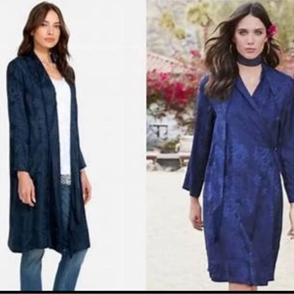 Johnny Was Jade Navy Blue Floral Robe